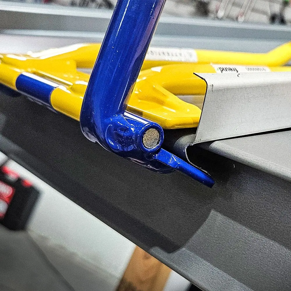 Rau106 Eaves Edger Close Up