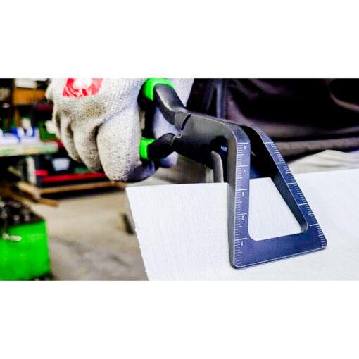 Freund Ultravision Pliers in Use 1